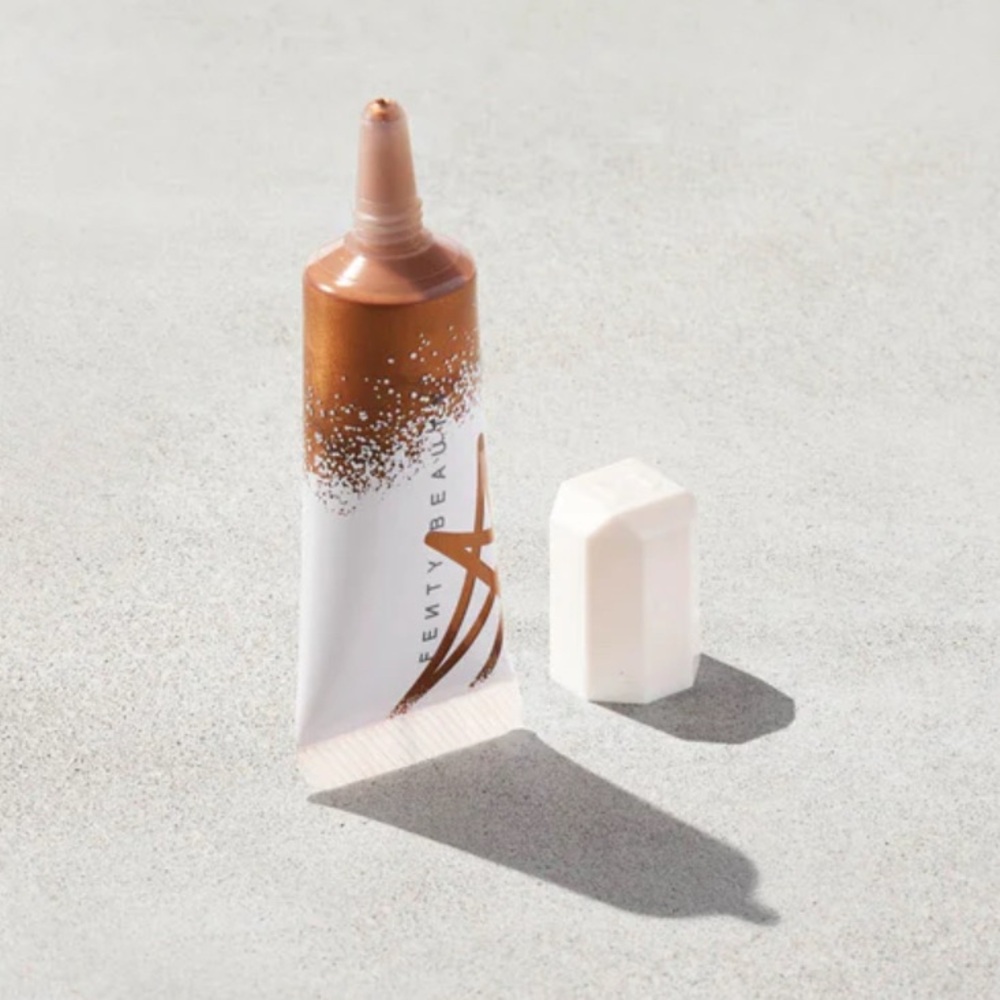 Fenty Beauty Liquid Killawatt Fluid Freestyle Highlighter-Honey Hawtie
